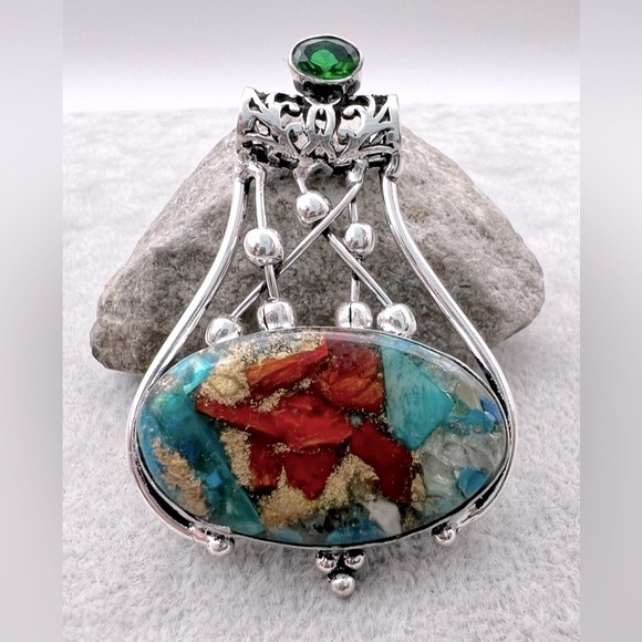 OYSTER TURQUOISE/GREEN QUARTZ PENDANT - Picture 4 of 6